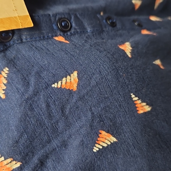 🟢NWT Red Camel Top - Picture 9 of 10